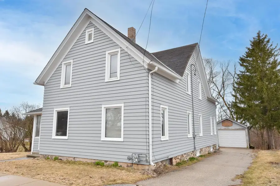 825 Fredonia AVENUE, Fredonia, WI 53021 - #2