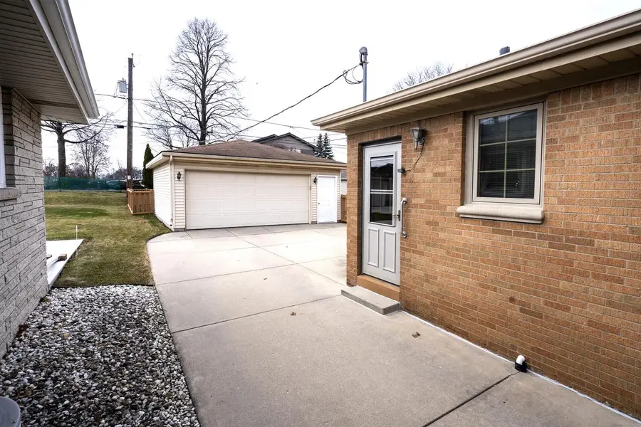 2629 S 94th STREET, West Allis, WI 53227 - #2