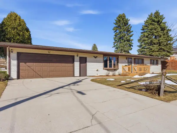 330 Kennedy STREET, Valders, WI 54245