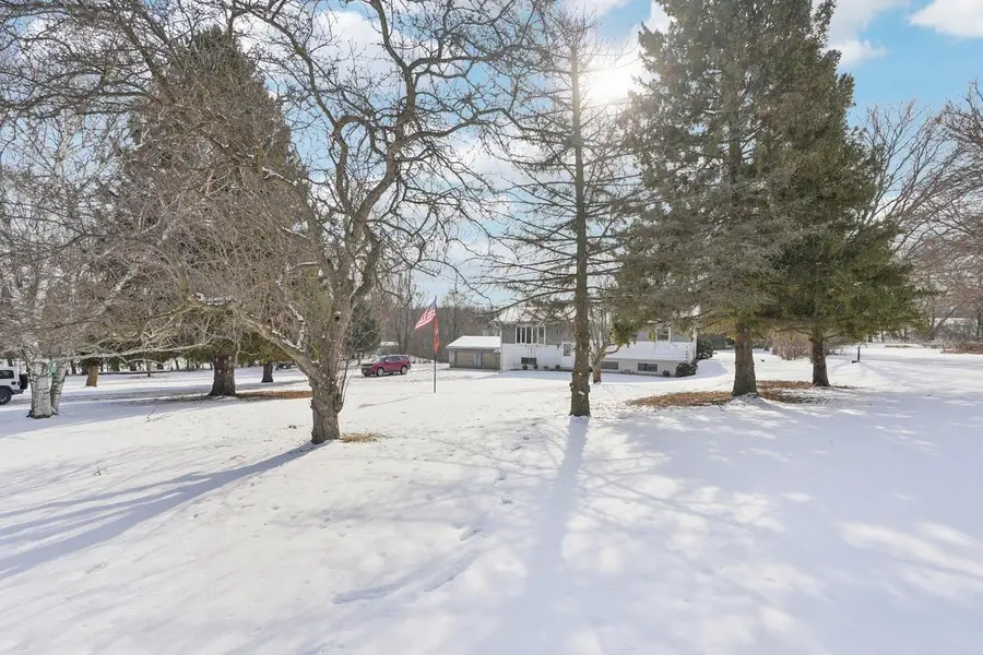 857 E Newark DRIVE, West Bend, WI 53090 - #2