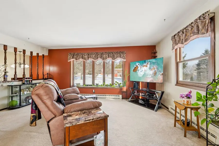 857 E Newark DRIVE, West Bend, WI 53090 - #3