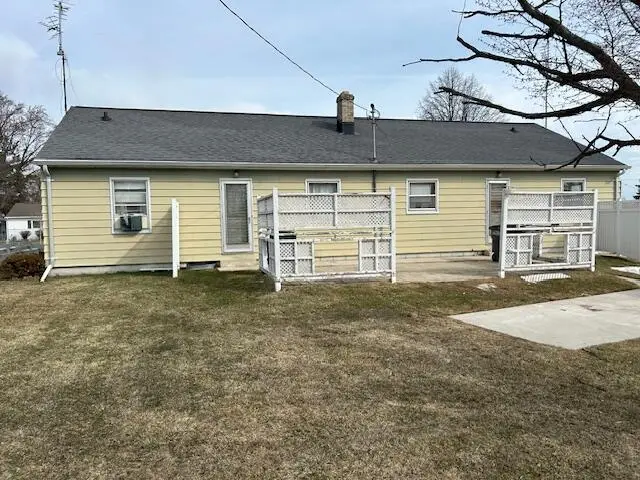 2221 Mayflower AVENUE, Sheboygan, WI 53083 - #2