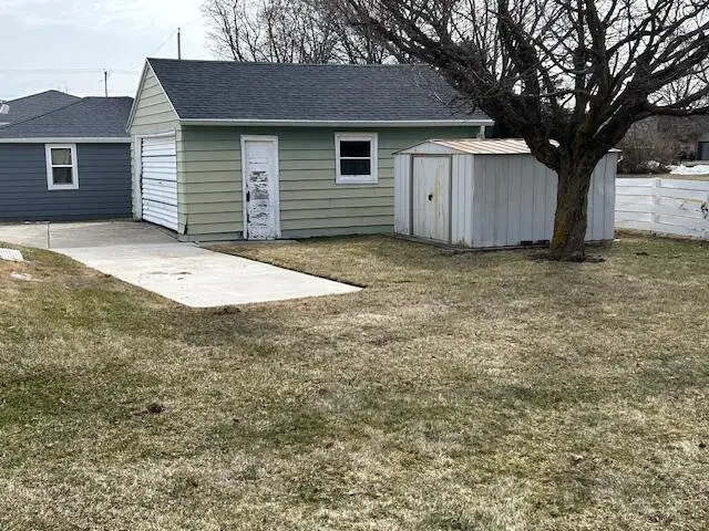 2221 Mayflower AVENUE, Sheboygan, WI 53083 - #3