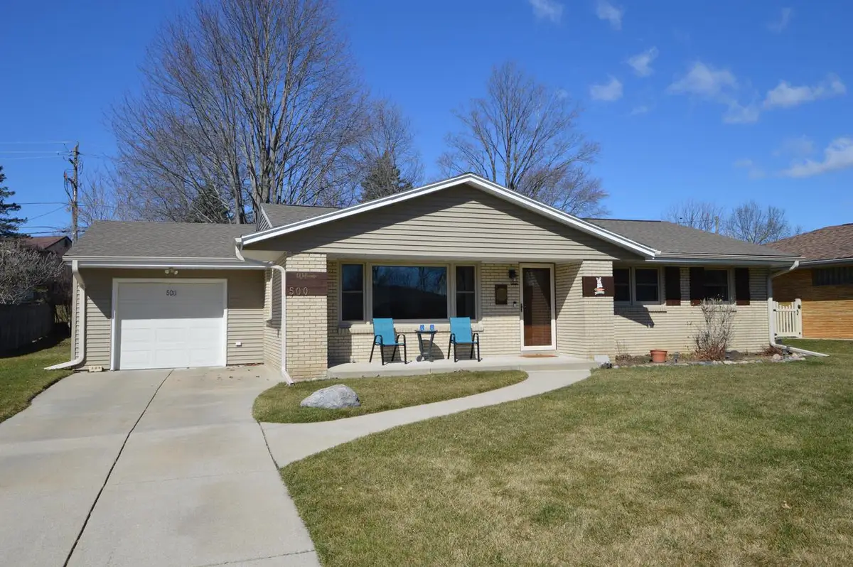 500 Parkway DRIVE, South Milwaukee, WI 53172 - #1