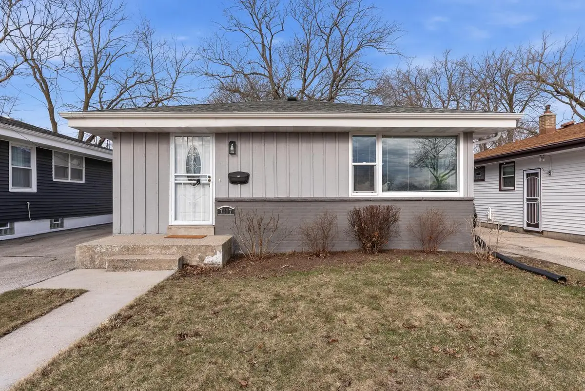 7007 N 41st STREET, Milwaukee, WI 53209 - #1
