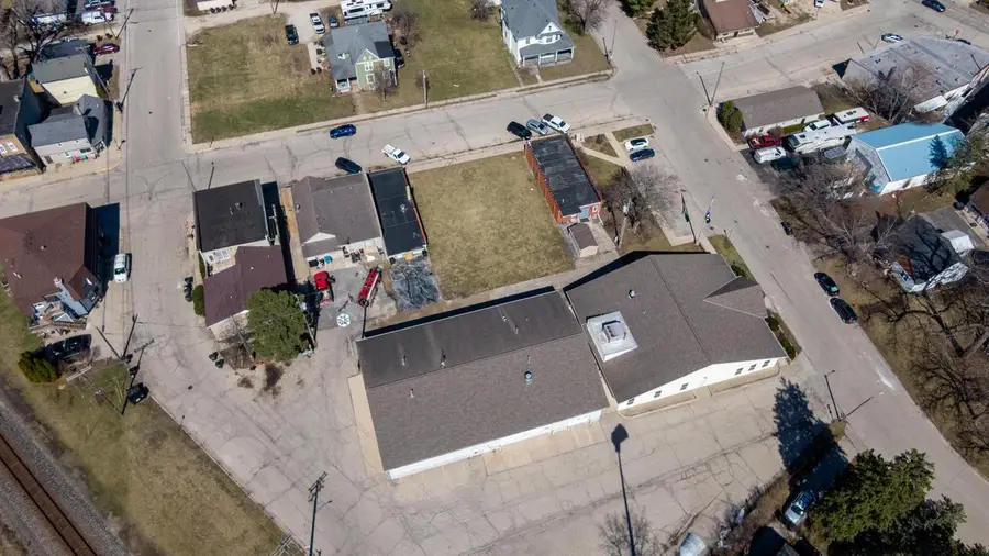 317 E LAKE STREET, Silver Lake, WI 53170 - #2