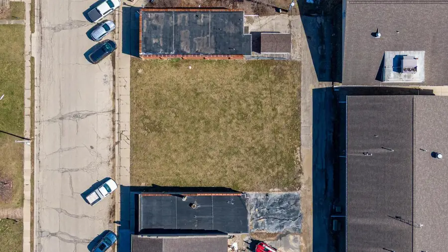 317 E LAKE STREET, Silver Lake, WI 53170 - #3