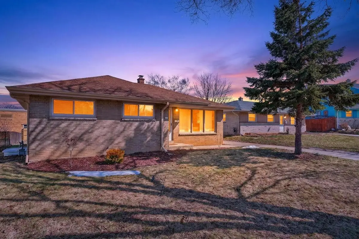 4648 S 14th STREET, Milwaukee, WI 53221 - #1