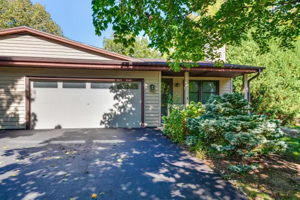 3810 Wyoming WAY #2, Racine, WI 53404