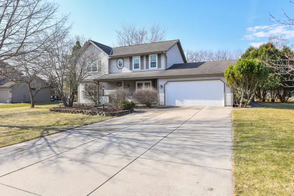 W176S8429 Clearbrook DRIVE, Muskego, WI 53150