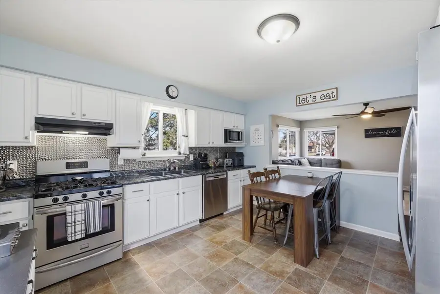 4216 S 89th STREET, Greenfield, WI 53228 - #2