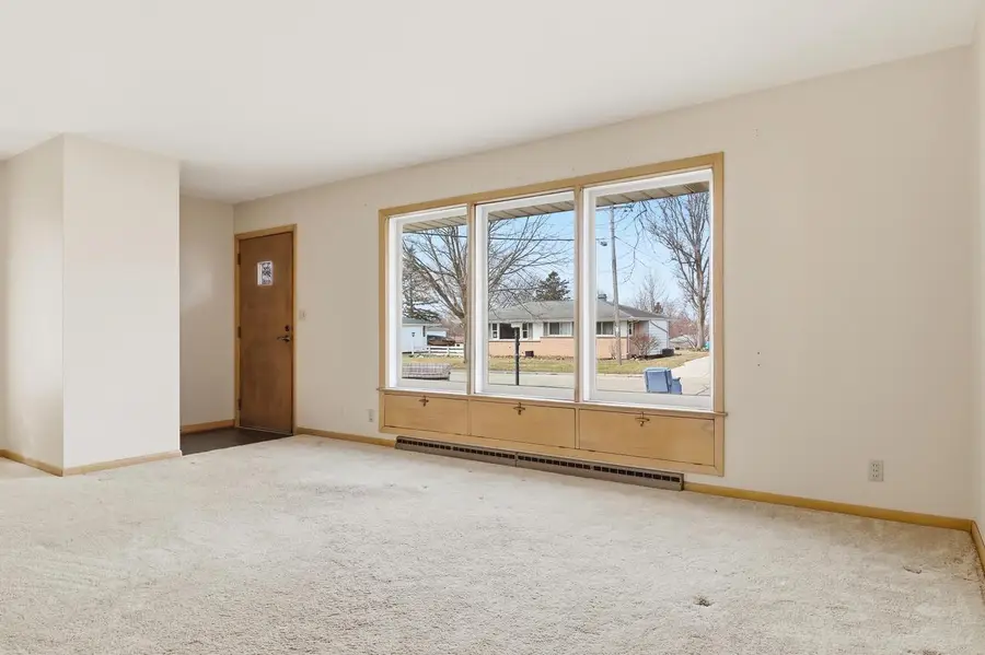 5222 Mead ROAD, Greendale, WI 53129 - #2