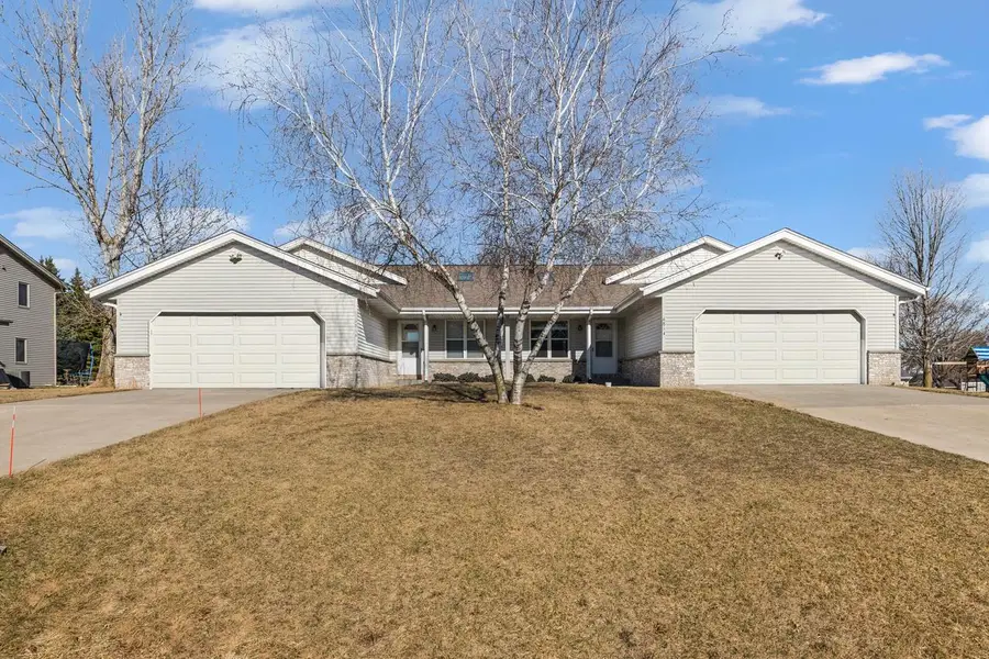 6814 Diane DRIVE, West Bend, WI 53090 - #2
