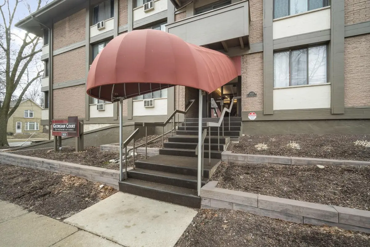 2025 E Greenwich AVENUE #201, Milwaukee, WI 53211 - #1