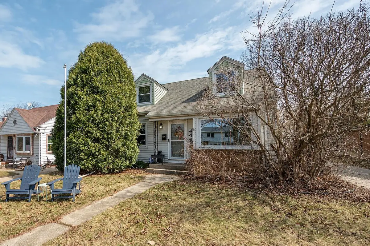 4462 S Lake DRIVE, Cudahy, WI 53110 - #1