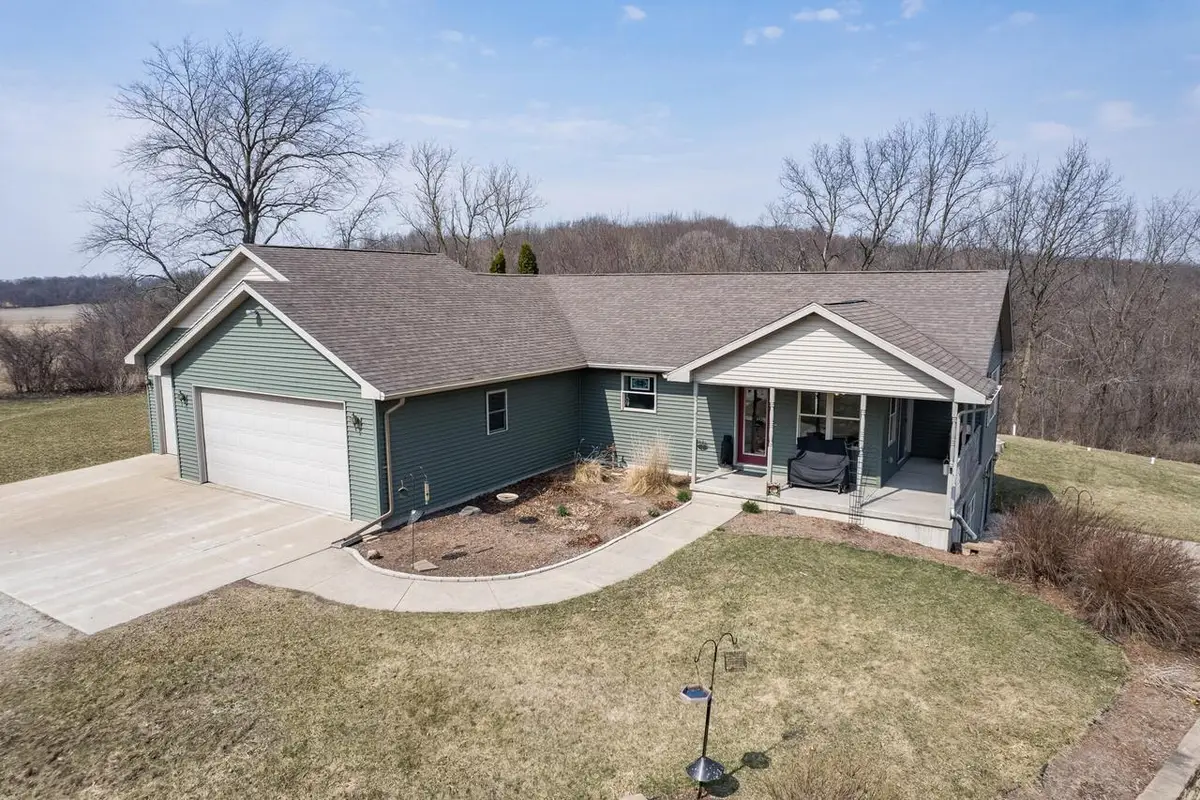 931 Canal ROAD, Waterloo, WI 53594 - #1