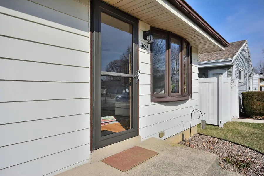 4635 S 50th STREET, Greenfield, WI 53220 - #2