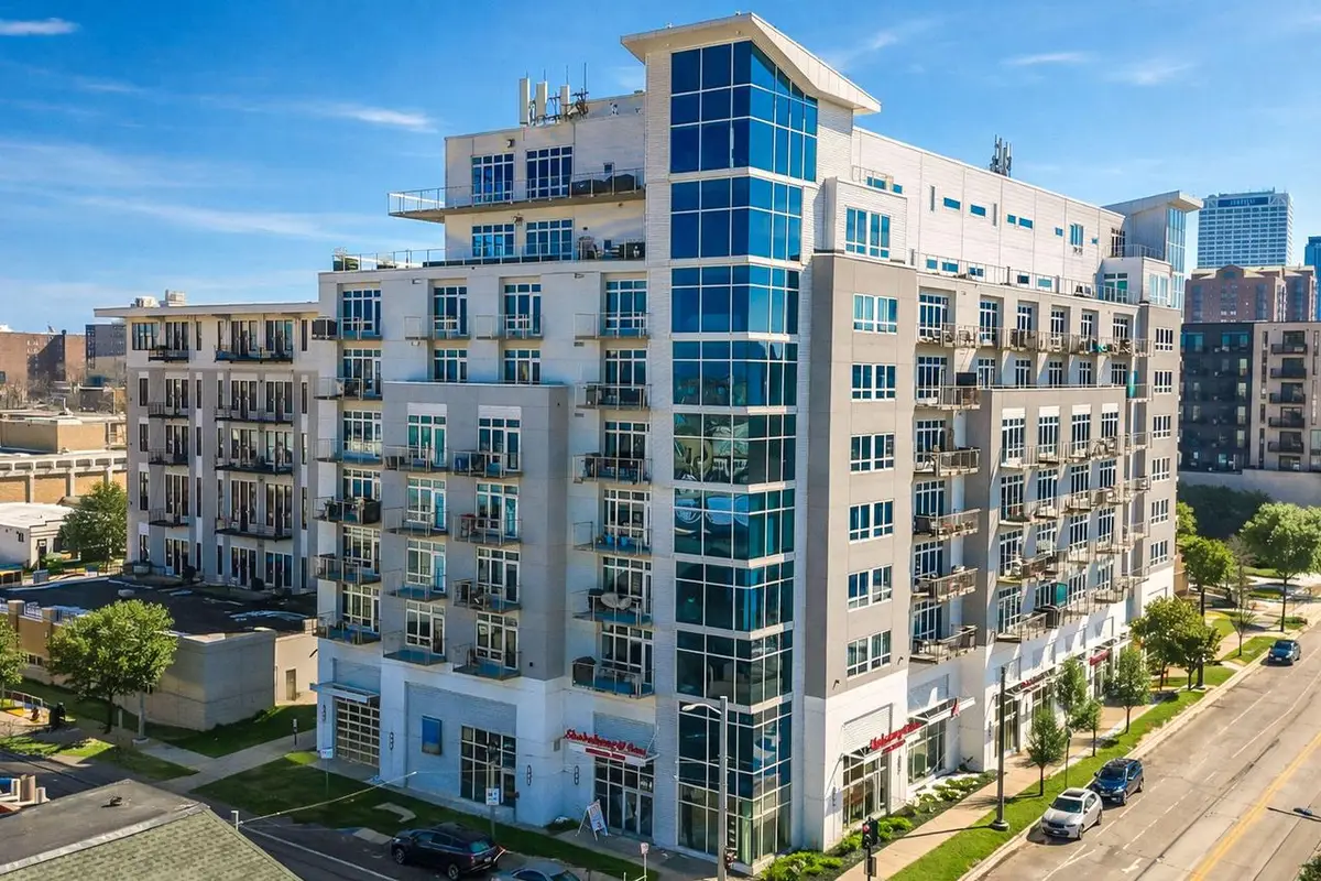 601 E Ogden AVENUE #412, Milwaukee, WI 53202 - #1