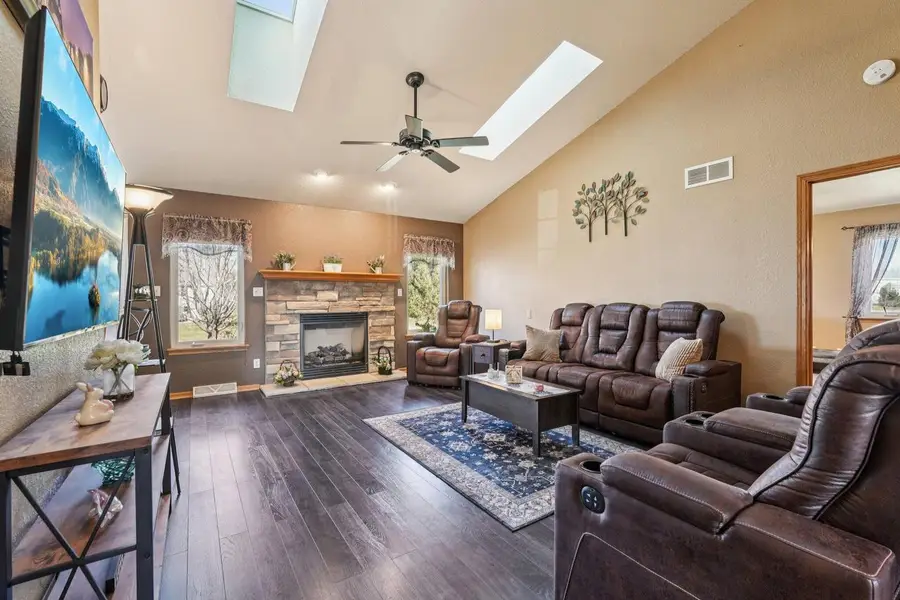 1215 Huron WAY, Hartford, WI 53027 - #3