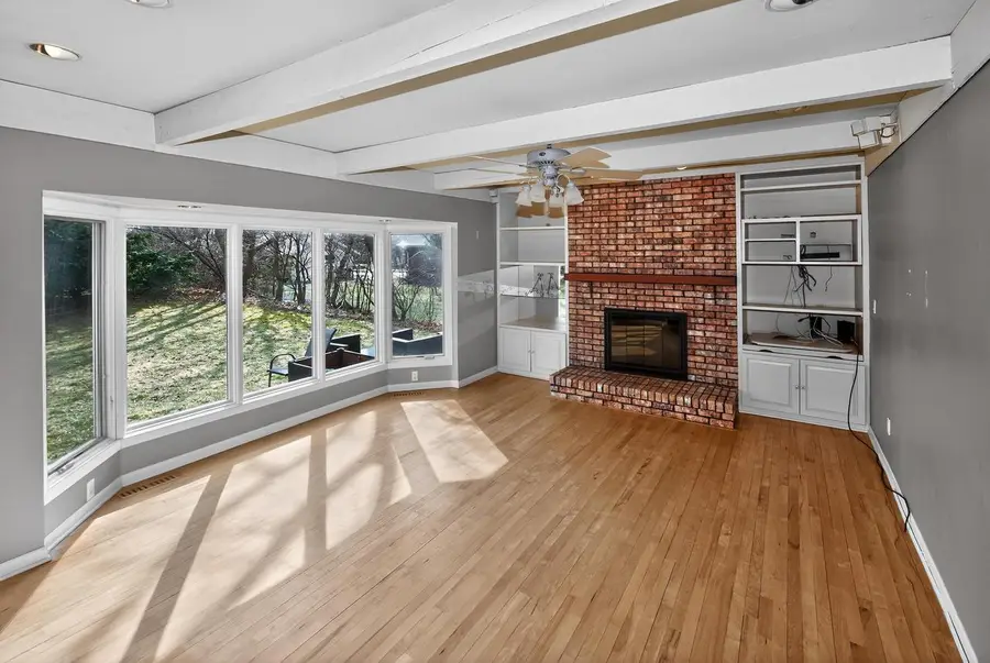 6950 N Green Bay AVENUE, Glendale, WI 53209 - #3