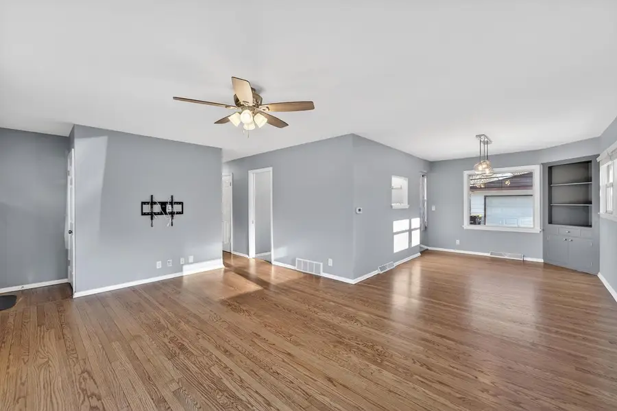 4604 W Dunwood ROAD, Brown Deer, WI 53223 - #3