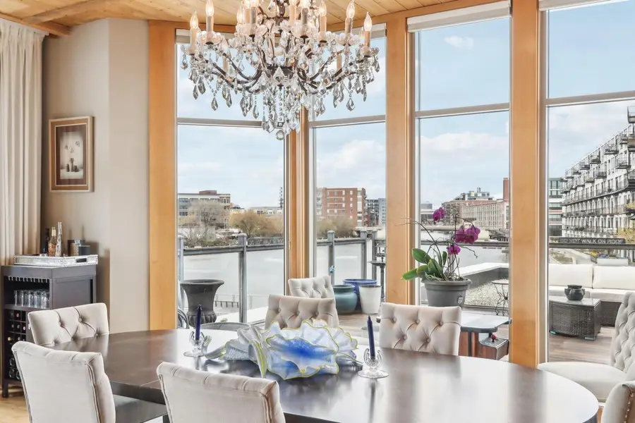 541 Erie STREET #201, Milwaukee, WI 53202 - #3