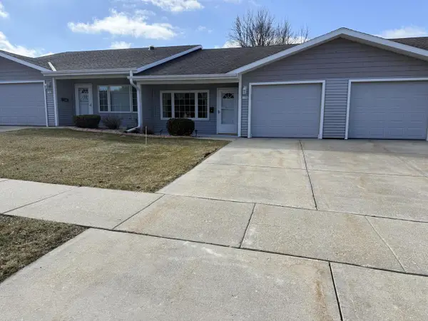 1159 Stillwater LANE, Hartford, WI 53027