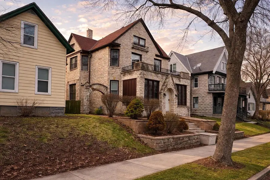 743 S 24th STREET, Milwaukee, WI 53204 - #2