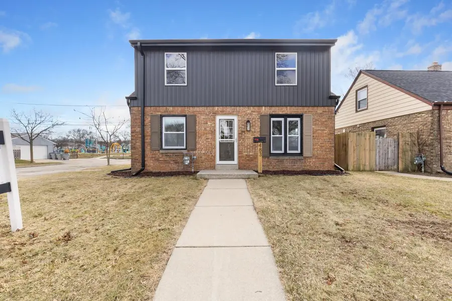 483 E Morgan AVENUE, Milwaukee, WI 53207 - #2