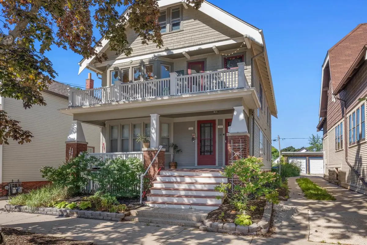 1845 N Warren AVENUE #1847, Milwaukee, WI 53202 - #1