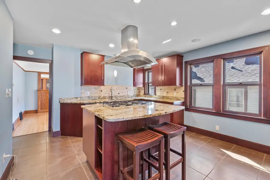 1845 N Warren AVENUE #1847, Milwaukee, WI 53202 - #3