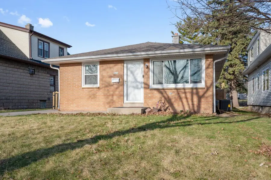 2571 68th STREET, Milwaukee, WI 53219 - #2