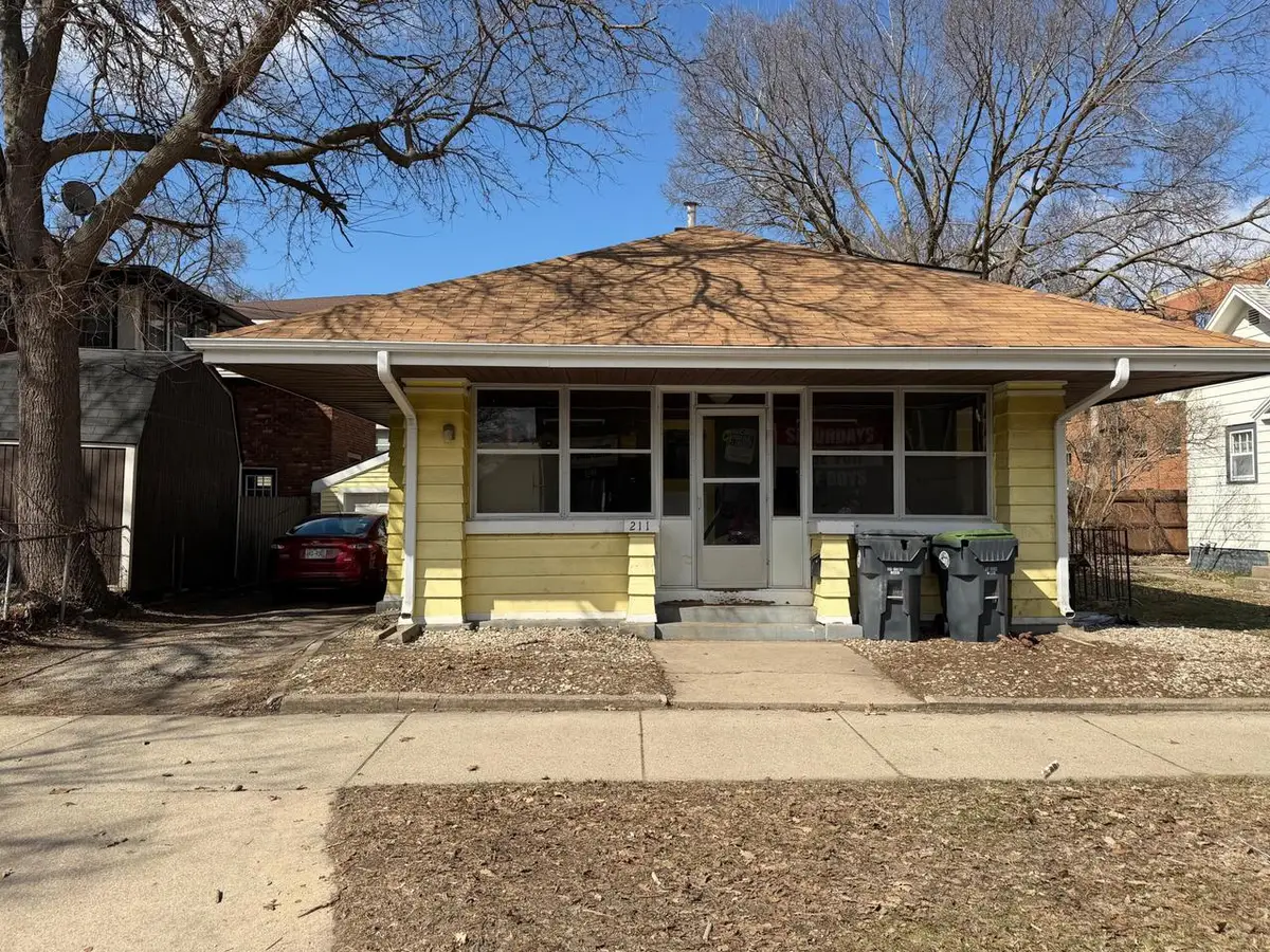 211 16th STREET N, La Crosse, WI 54601 - #1