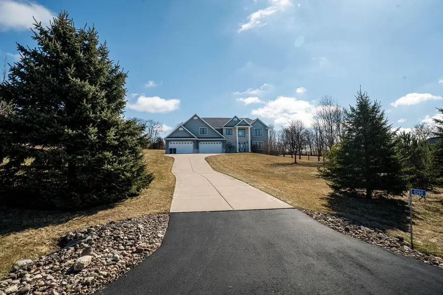 5290 Fawn TRAIL, Hartford, WI 53027 - #3