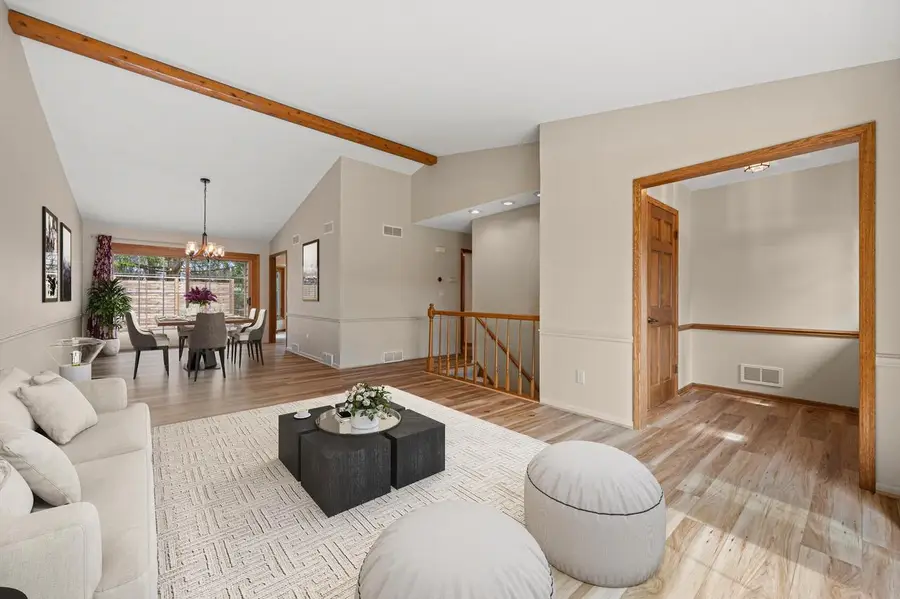 3827 S Oakbrook DRIVE, Greenfield, WI 53228 - #3