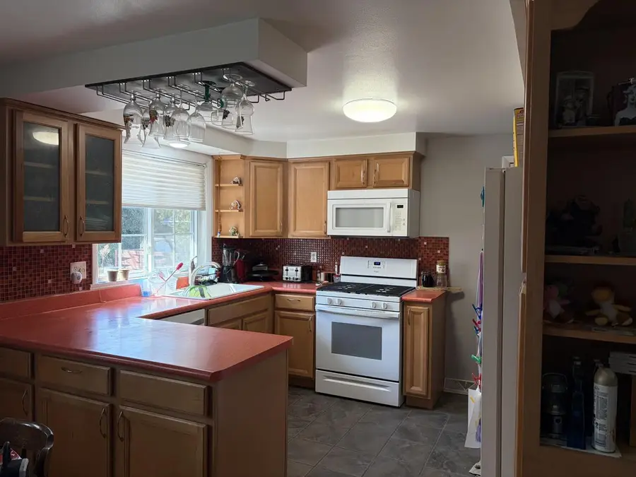 1221 Summit STREET, Manitowoc, WI 54220 - #3