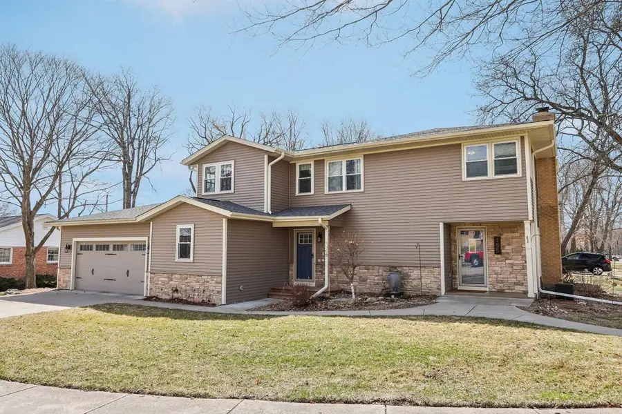 155 Concord LANE, West Bend, WI 53095 - #3