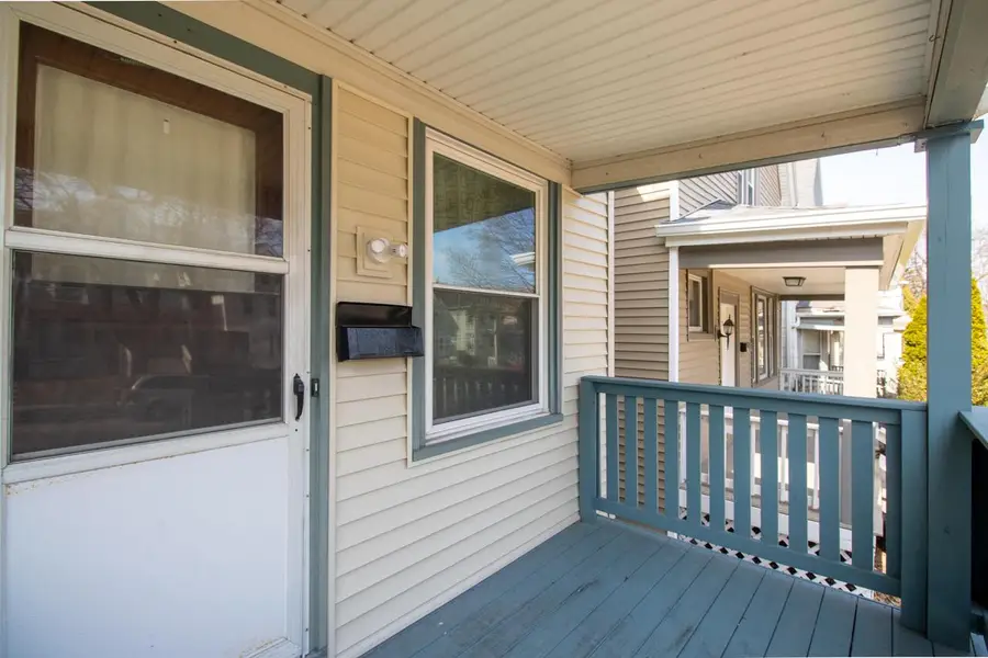 2715 N Oakland AVENUE, Milwaukee, WI 53211 - #2