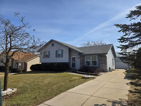 9325 W Darnel AVENUE, Milwaukee, WI 53224