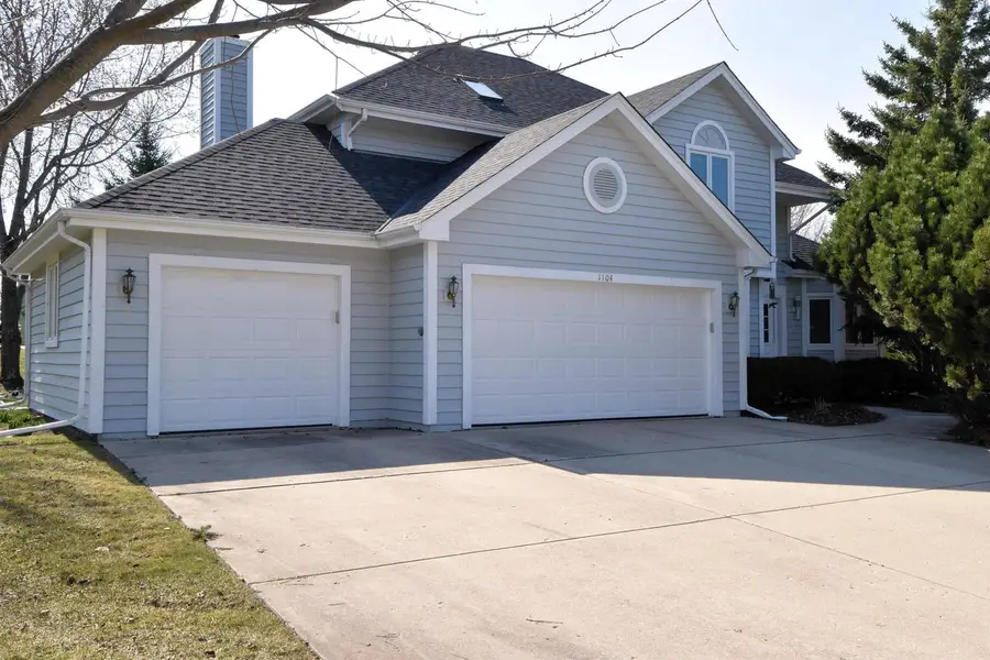 1104 Riverway COURT, Pewaukee, WI 53072 - #2