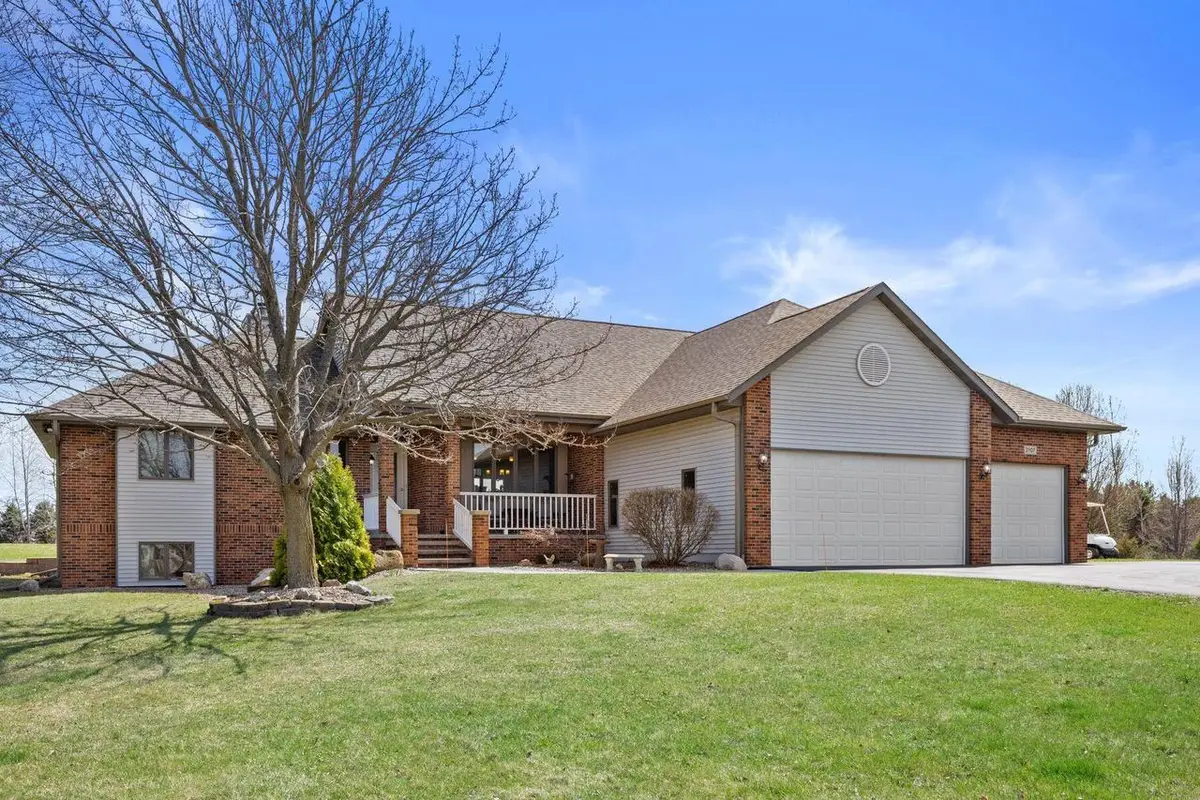 3107 67th DRIVE, Union Grove, WI 53182 - #1