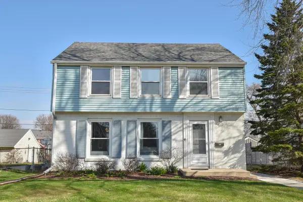 7242 W Bluemound ROAD, Wauwatosa, WI 53213