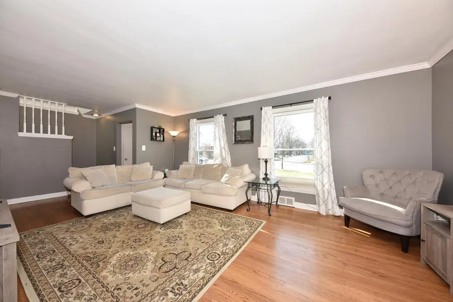 7242 W Bluemound ROAD, Wauwatosa, WI 53213 - #3