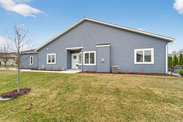 W206N16159 Stonebrook DRIVE, Jackson, WI 53037