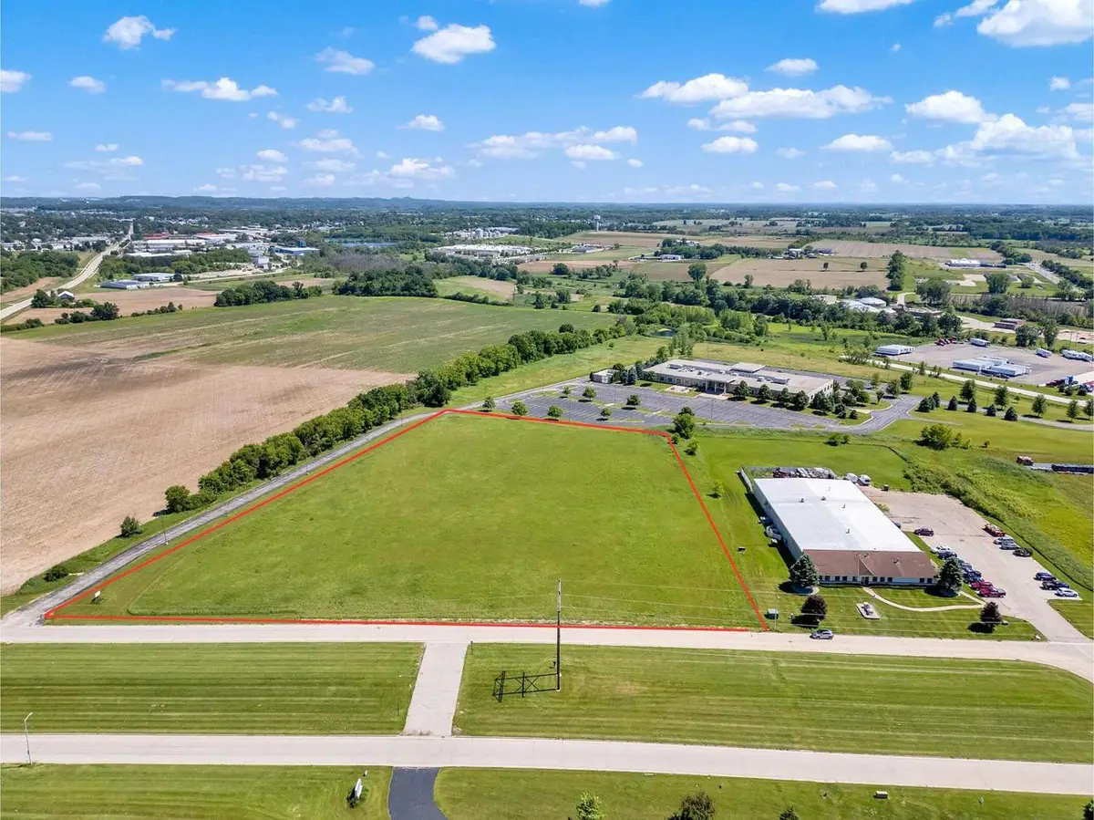 1650 INDEPENDENCE LANE, Hartford, WI 53027 - #1