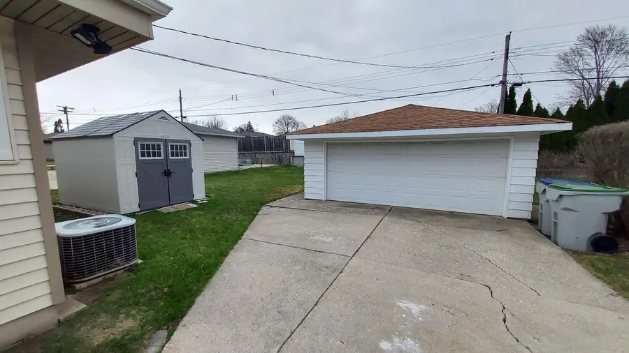 3642 S 95th STREET, Milwaukee, WI 53228 - #3