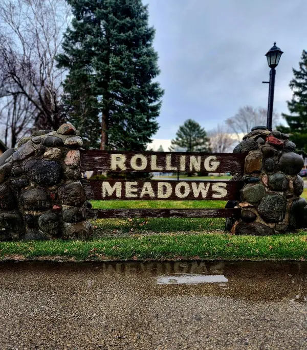 1560 ROLLING MEADOW DRIVE, Brookfield, WI 53045