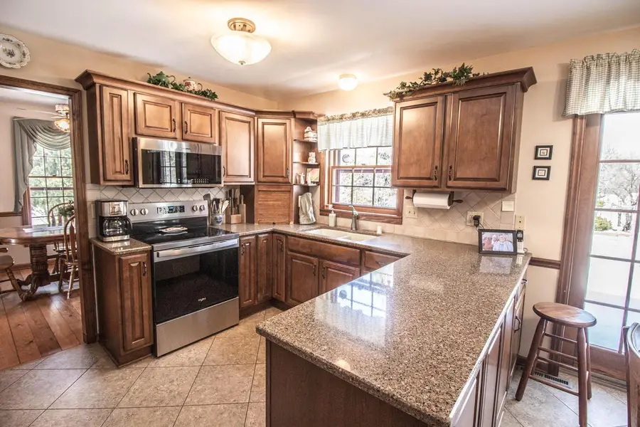 144 Cortland LANE, West Bend, WI 53095 - #3