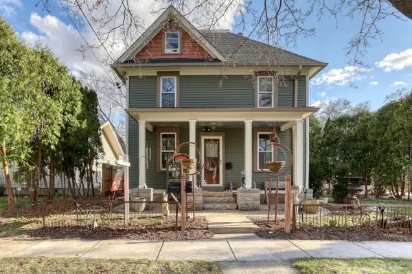 131 Oakland AVENUE, Mukwonago, WI 53149