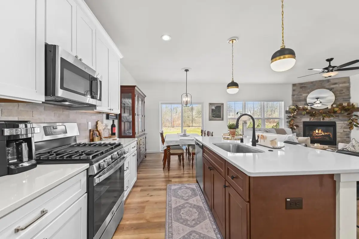 N118W7360 Fairway LANE, Cedarburg, WI 53012 - #1